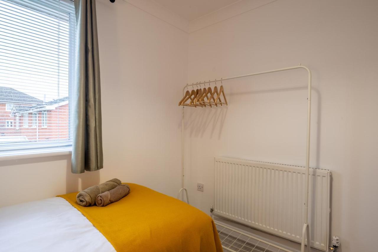 Beautiful House In South Cambridge, 14-Min Drive To The City Centre, Free Parking, No Sofabeds, Sleeps 6 외부 사진