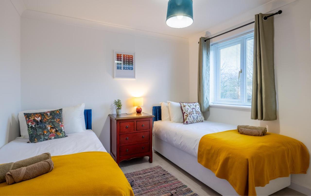 Beautiful House In South Cambridge, 14-Min Drive To The City Centre, Free Parking, No Sofabeds, Sleeps 6 외부 사진