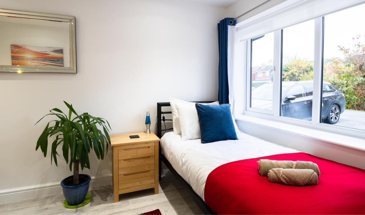 Beautiful House In South Cambridge, 14-Min Drive To The City Centre, Free Parking, No Sofabeds, Sleeps 6 외부 사진